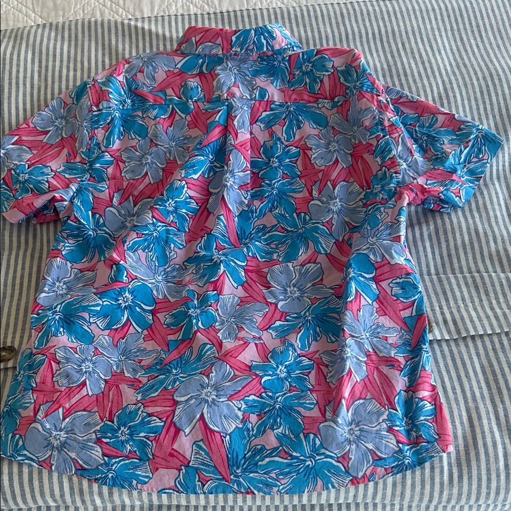 2 Boys Vineyard Vines Tropical Button-Up Shirts - Picture 5 of 8